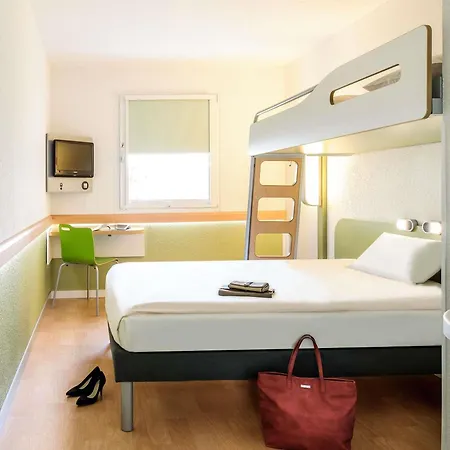 Отель Ibis Budget Frankfurt Sud *