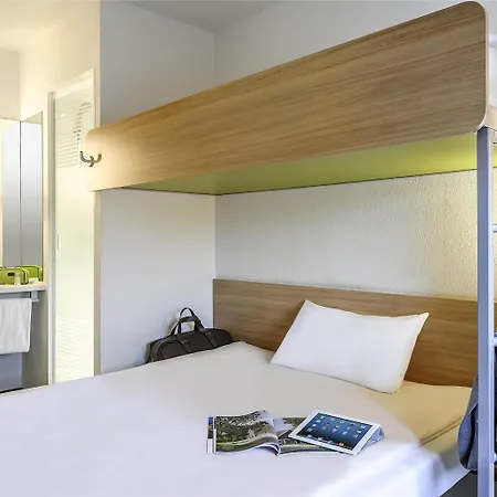 Ibis Budget Frankfurt Sud Отель *